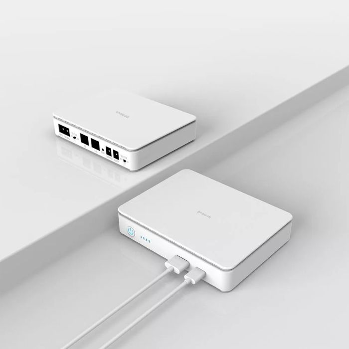 Портативне джерело безперебійного живлення Proove Mini DC UPS 15600mAh