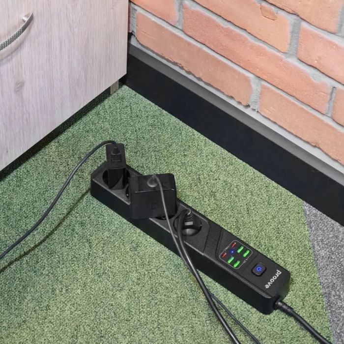Мережевий фільтр Proove Power Strip P-04 (4 розетки + 4 USB + 2 Type-C) 2М